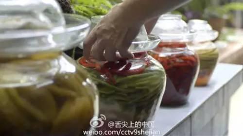 网友共享饮料娱乐吃瓜酱,饮料娱乐吃瓜酱，揭秘网红美食背后的故事